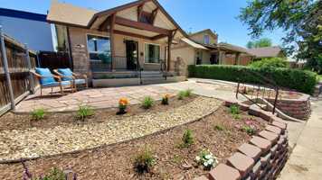 featured image of 1456 Roslyn St