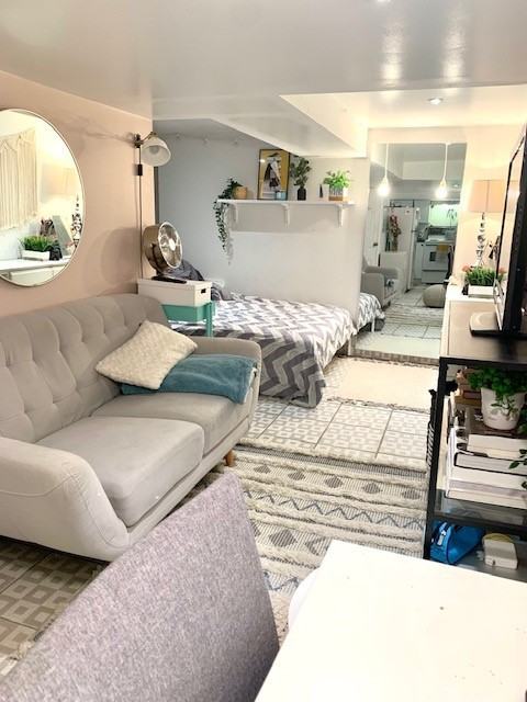 153 Berkeley Street 6A - Photo 2 of 7