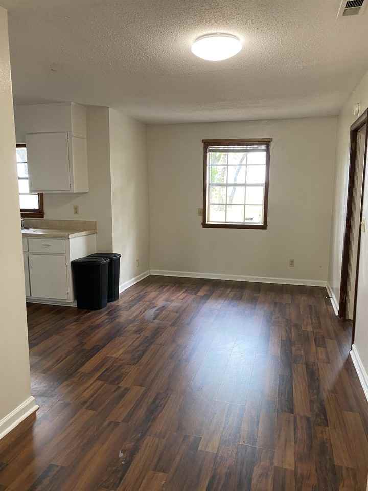 1901 Darby Dr #1 - Photo 7 of 16