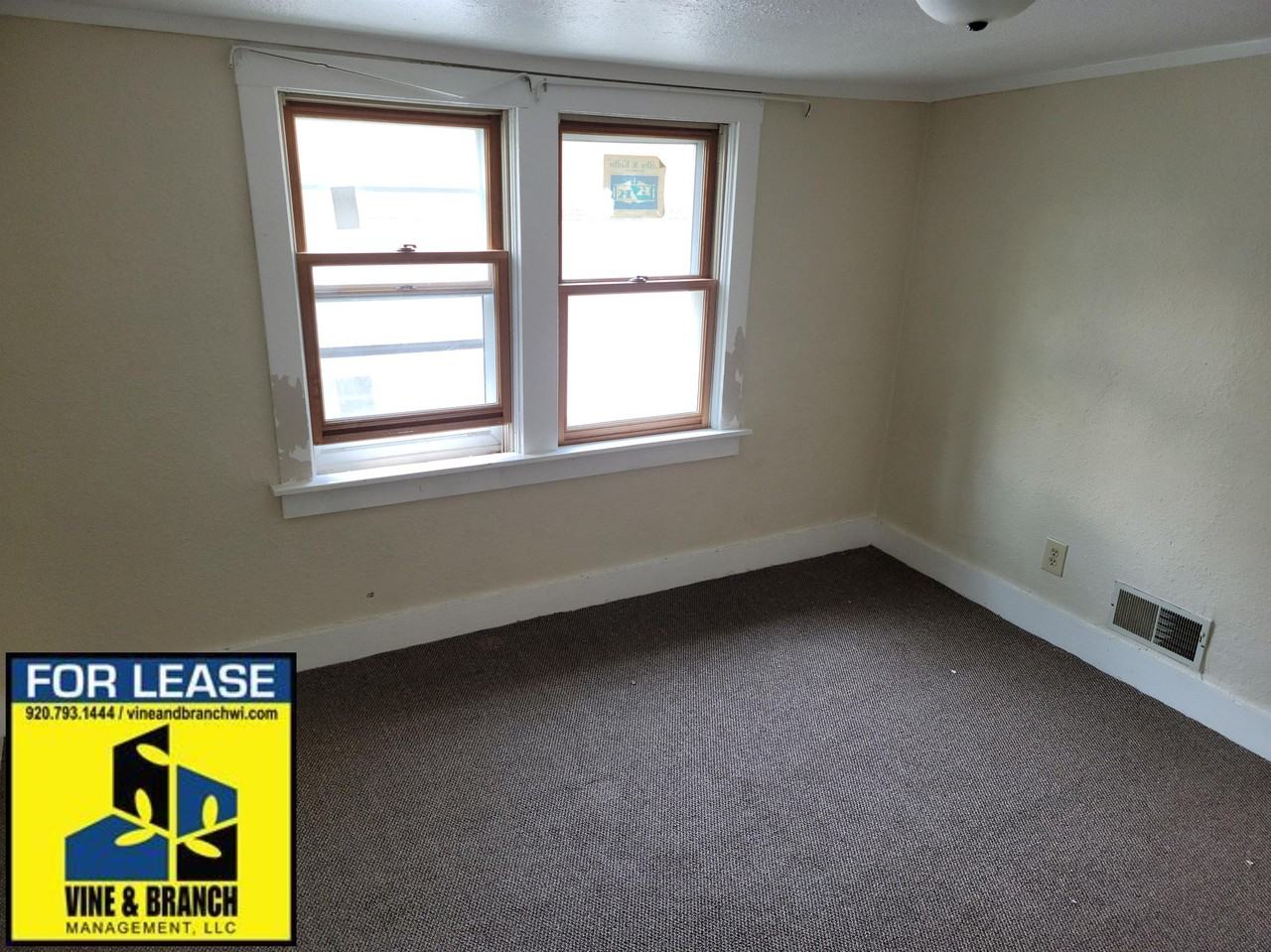 1439 S 10th St #1 - Photo 3 of 11
