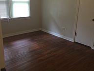 302 Smith St #1 - Photo 5 of 8