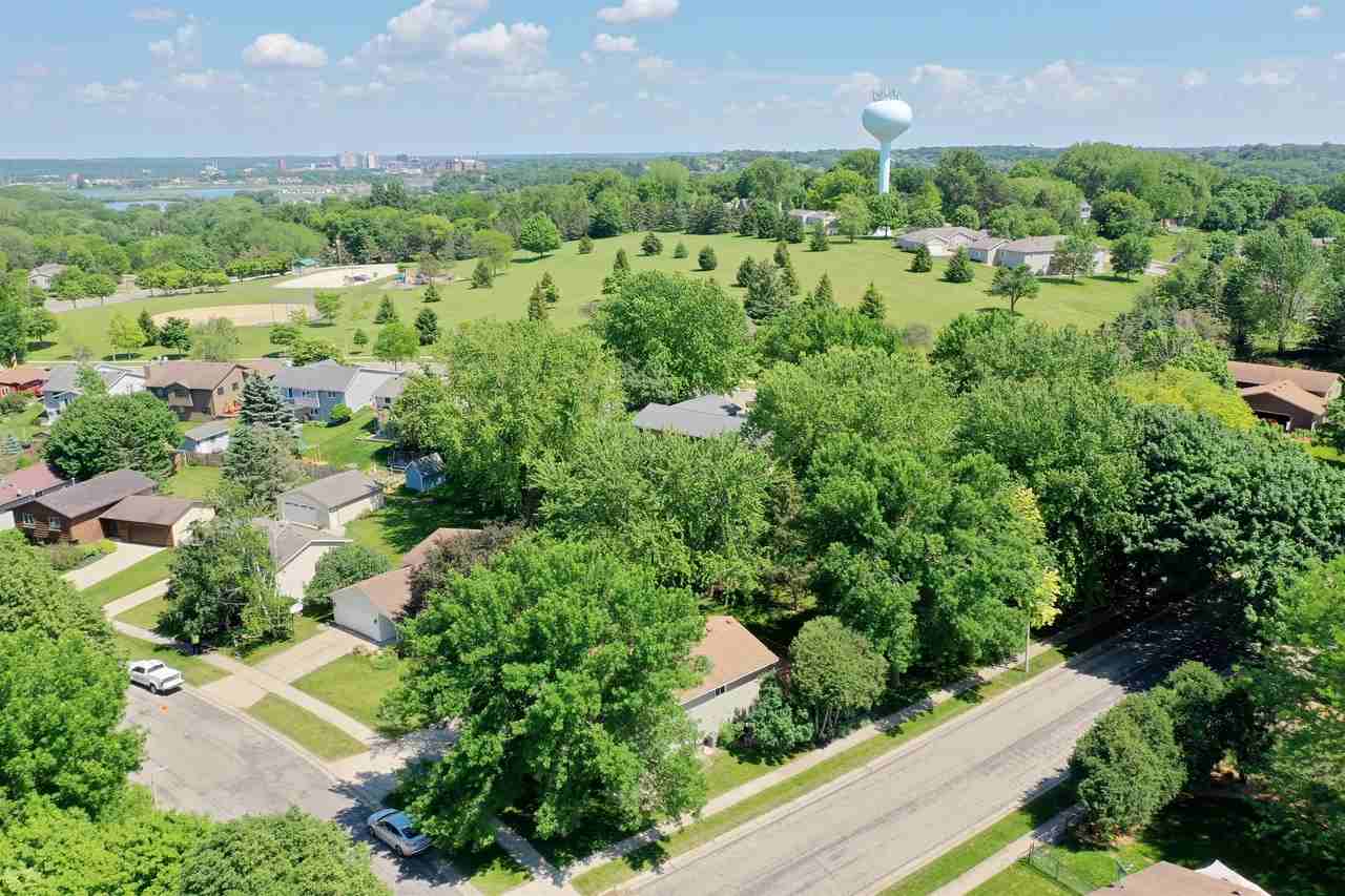 4434 4th St Nw #1 - Photo 3 of 23