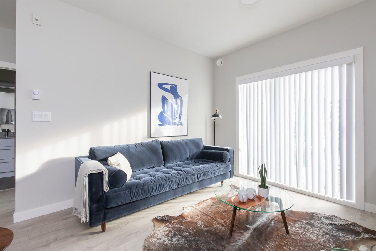 Magdalena - Photo 3 of 5