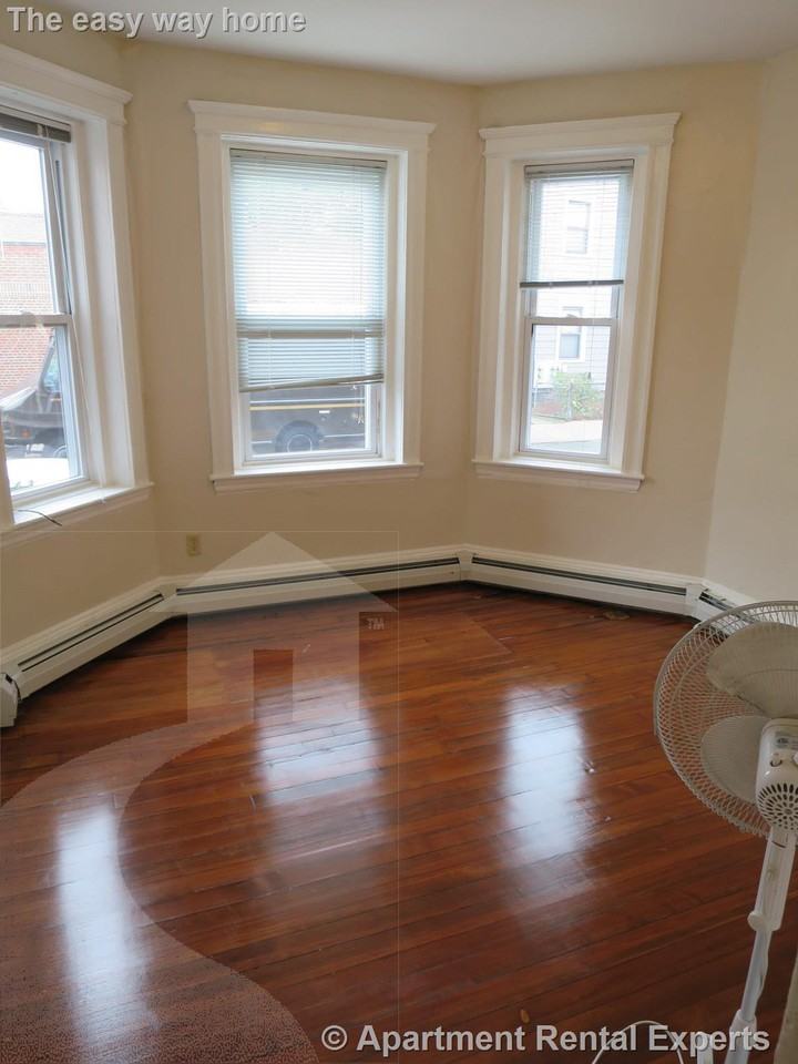 274 Brookline St #1L - Photo 3 of 12