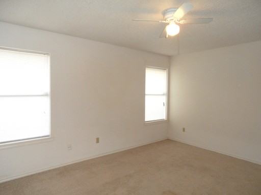 2720 Countryside Ln - Photo 2 of 22