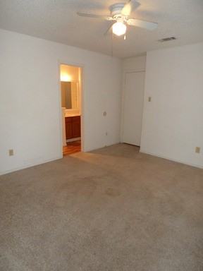 2720 Countryside Ln - Photo 3 of 22