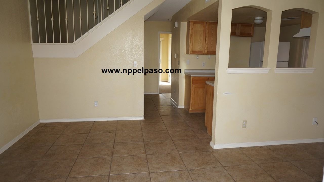 11025 Splendor Ct - Photo 2 of 14