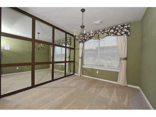 1020 Brighton Pl - Photo 2 of 9