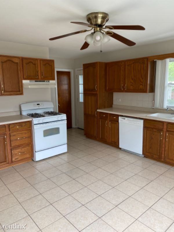3802 Eagle Ln - Photo 3 of 11