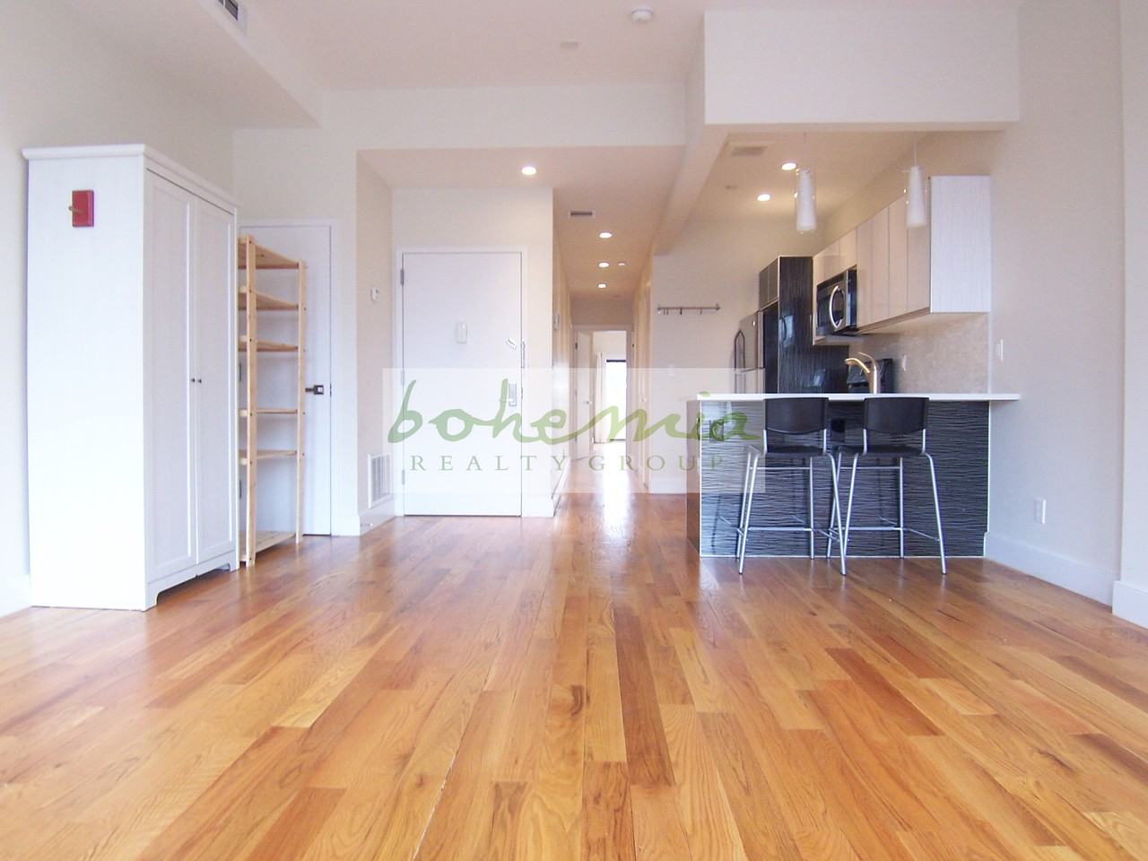 160 W 120th St - Photo 2 of 9