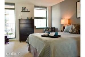 77 W Huron St - Photo 3 of 5