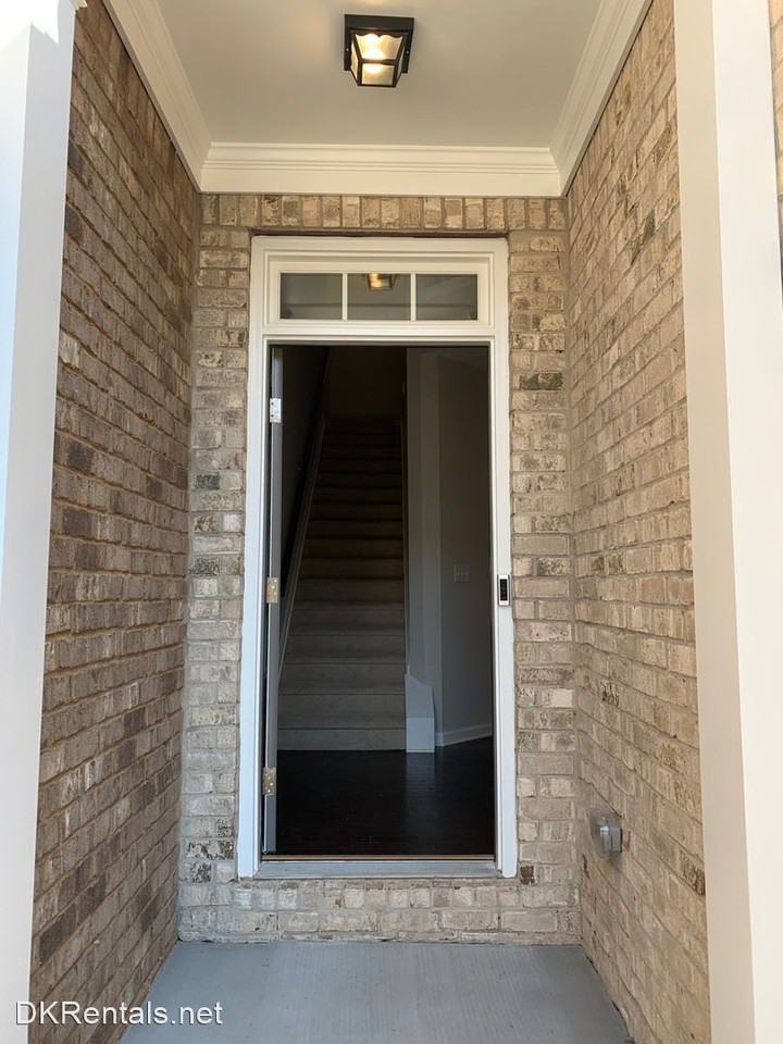 1263 Elderwood Way - Photo 2 of 39