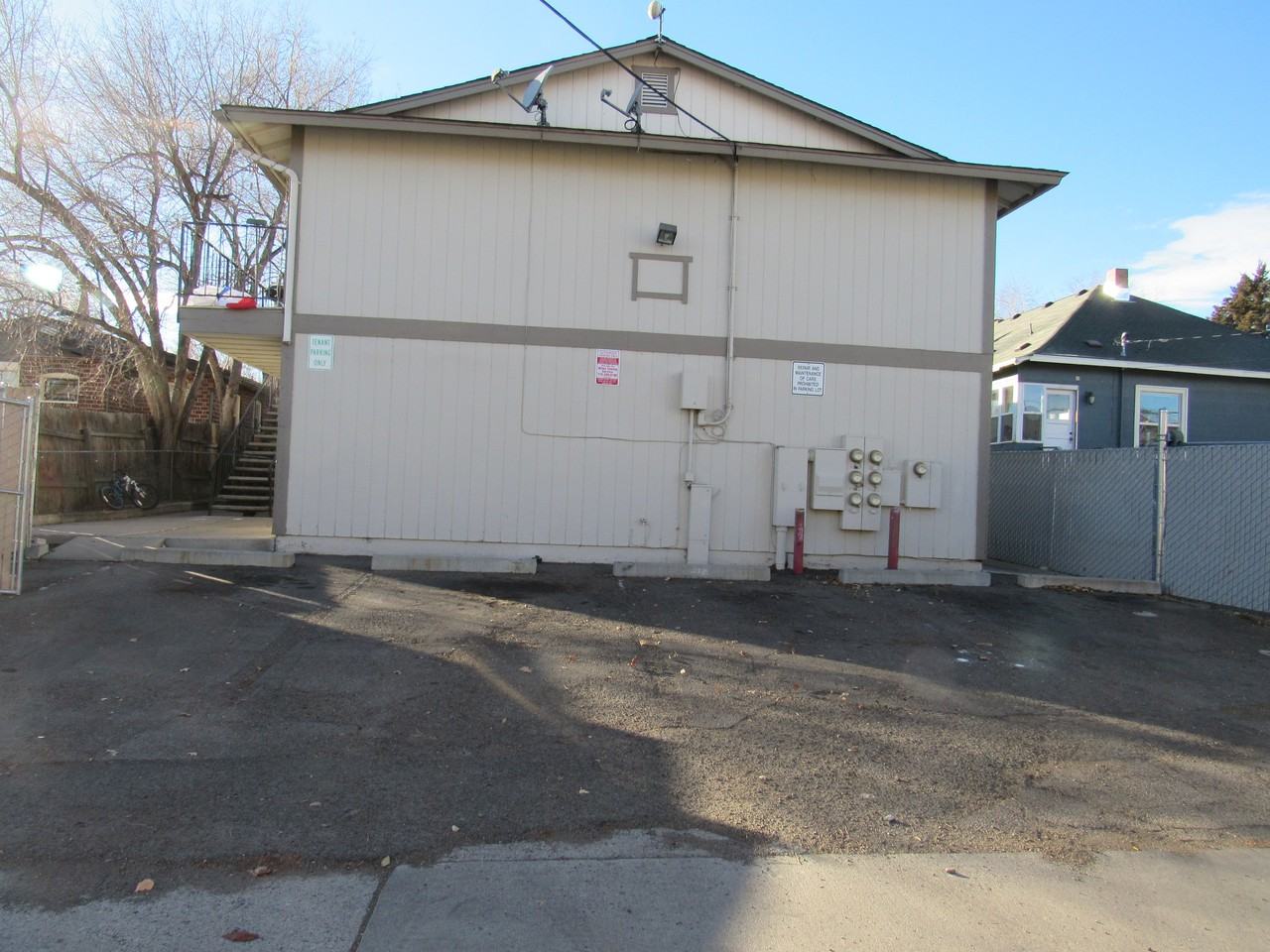 750 Plumas St - Photo 2 of 3