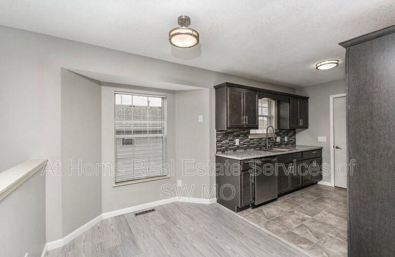 3383 S Parkmont Ct - Photo 2 of 14