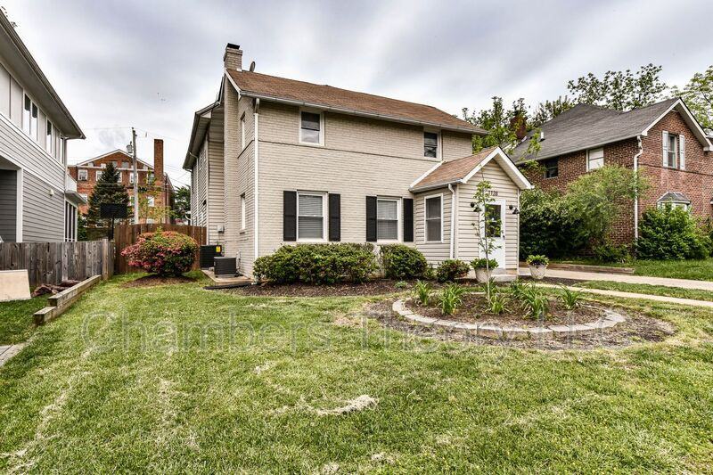1128 N Kentucky St - Photo 2 of 35