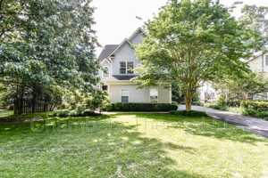 featured image of 2417 Chestnut St