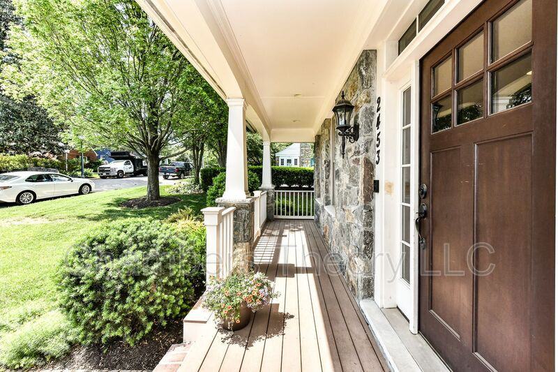 2453 N Jefferson St - Photo 5 of 48