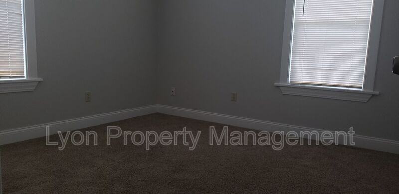 18 Verdun St #2R - Photo 3 of 7