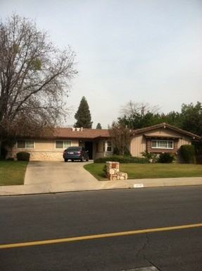 3200 Christmas Tree Ln