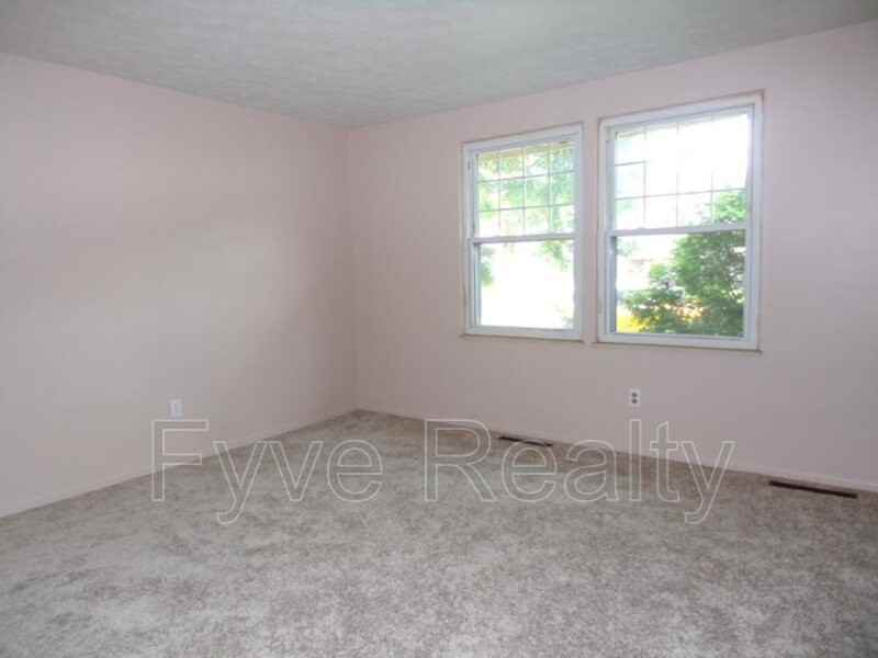 4144 Clayridge Ln - Photo 3 of 28