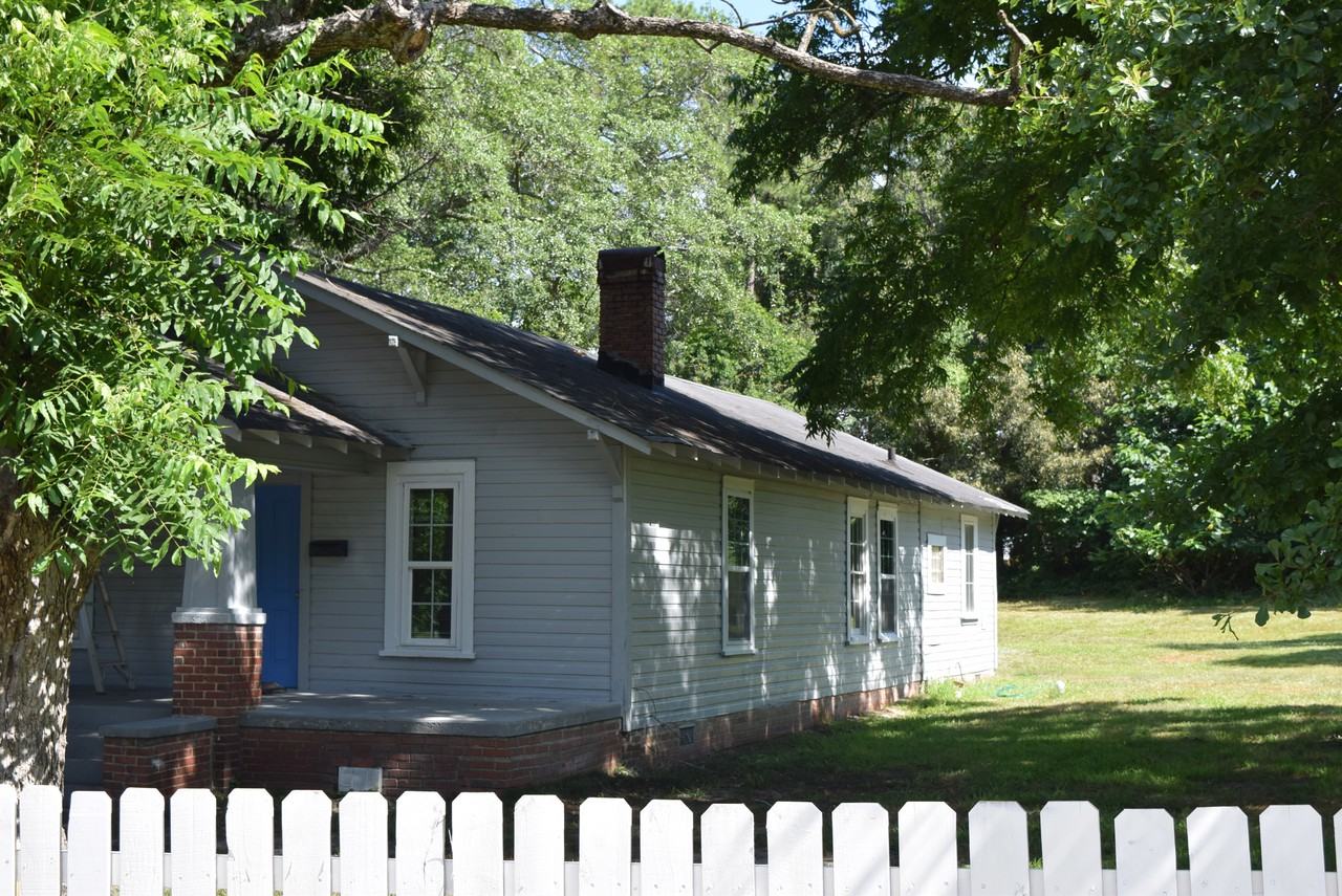 701 Faucette St #1 - Photo 5 of 7