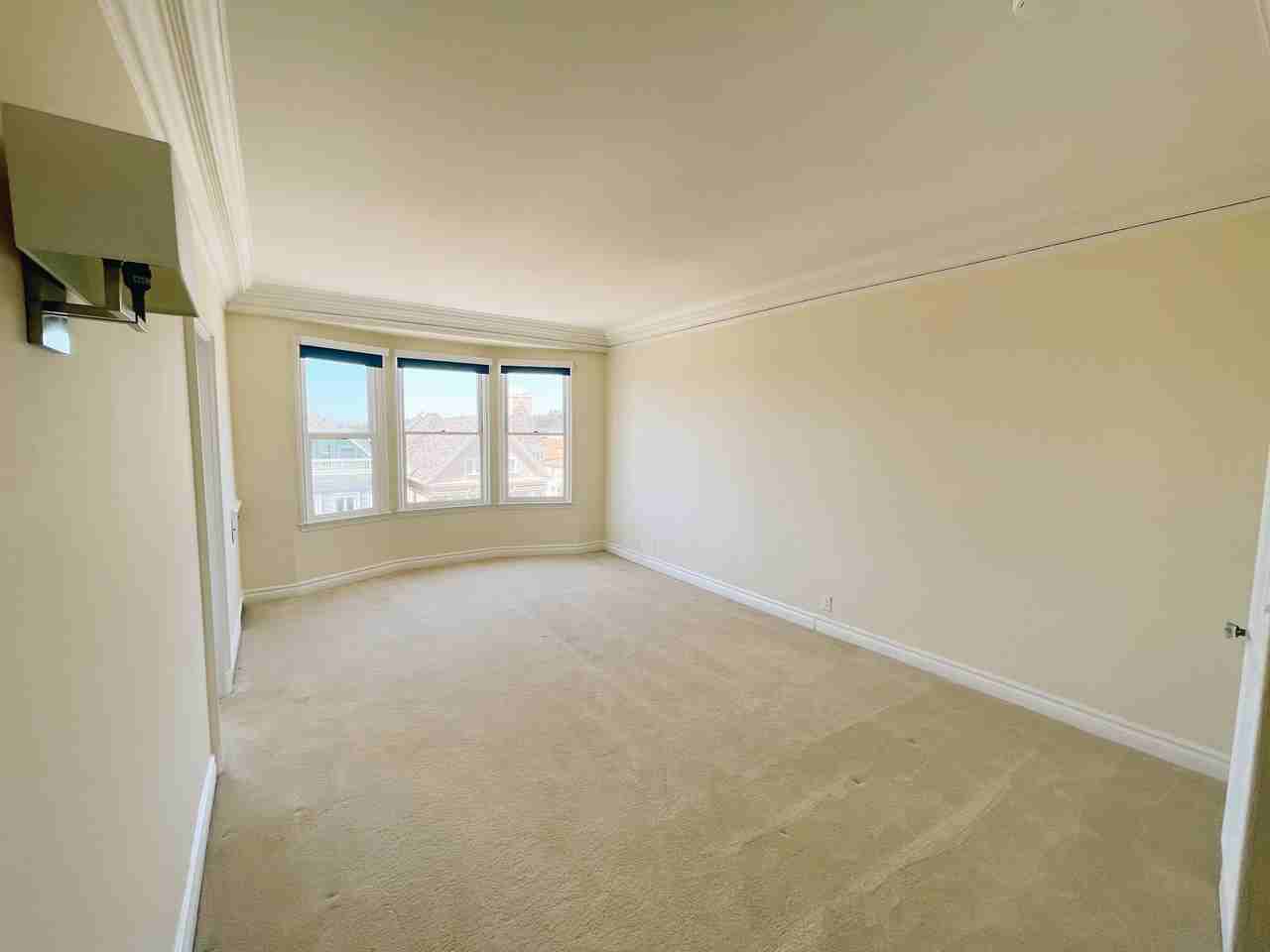 3401 Clay Street #403