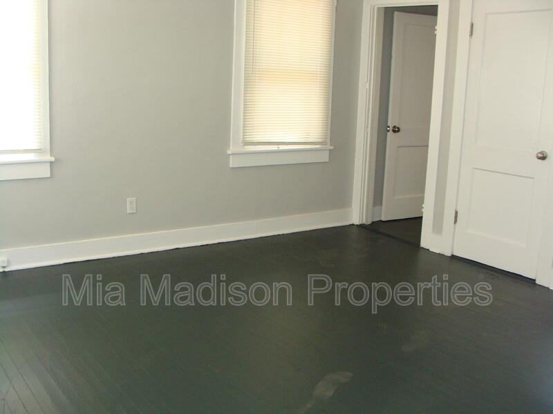 1318 E 38th St - Photo 3 of 8