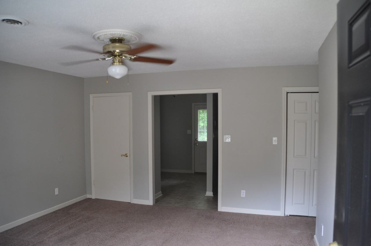 674 Zion Hill Road - Photo 3 of 8