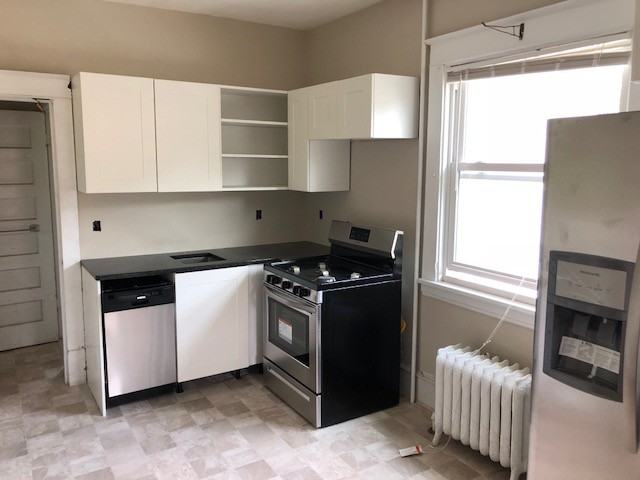 214 W 24th St #2 - Photo 5 of 11