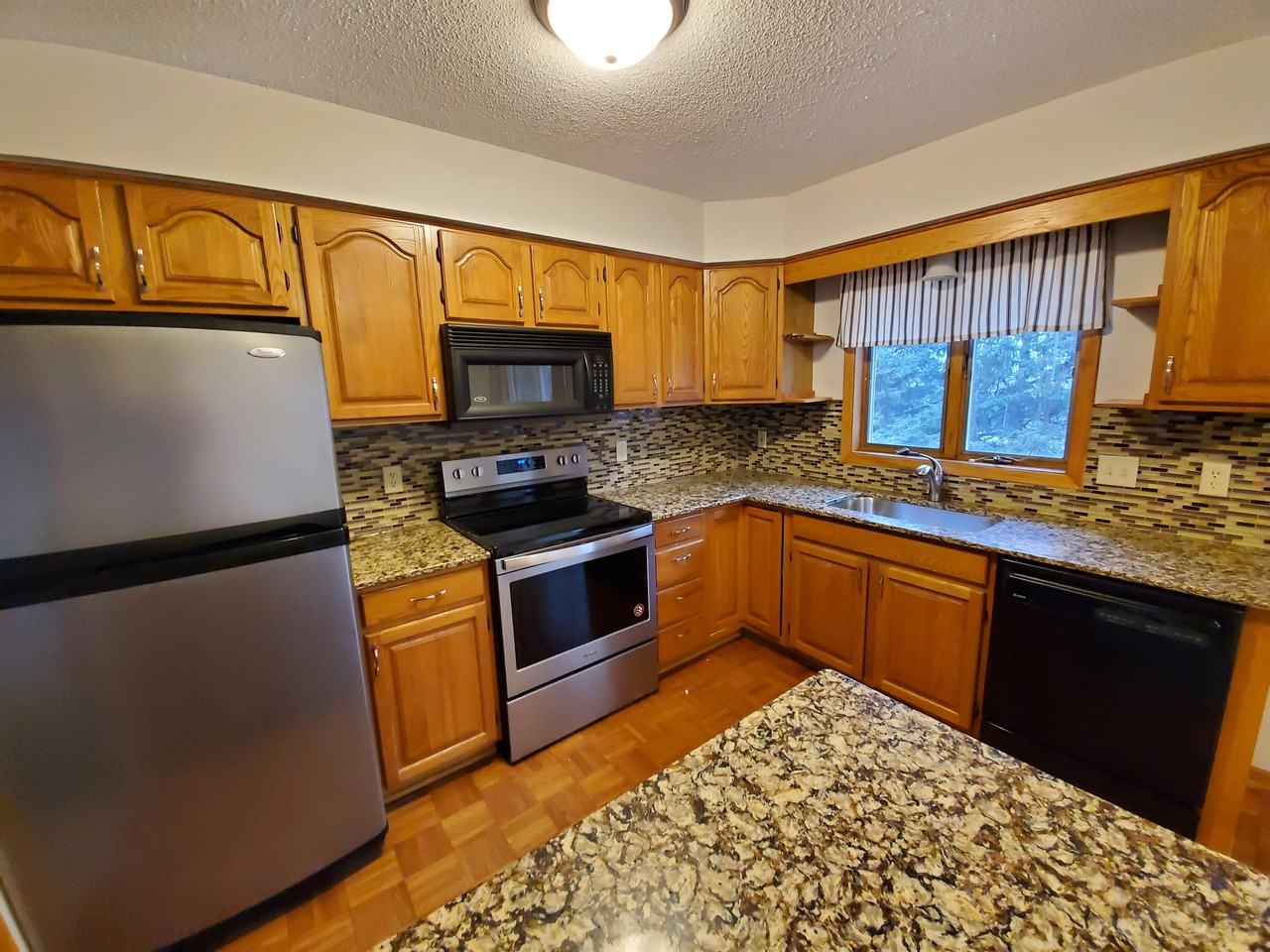 3742 10th Ave Sw #1 - Photo 6 of 20