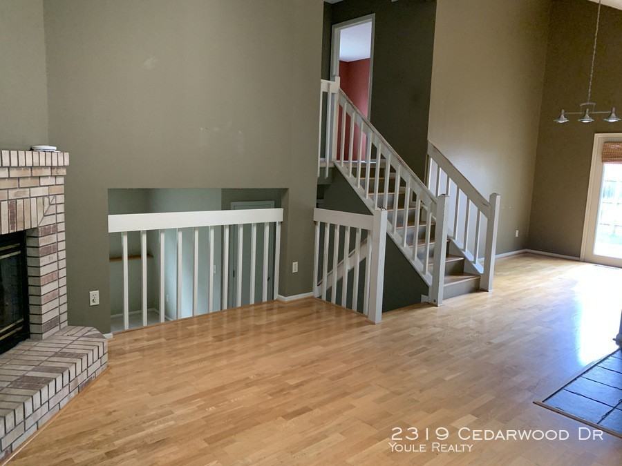 2319 Cedarwood Dr - Photo 3 of 29