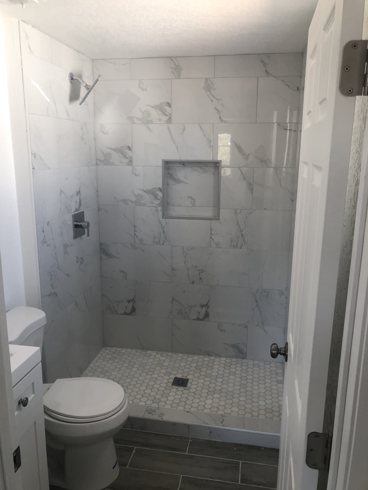 11823 N 113th Ave - Photo 2 of 3