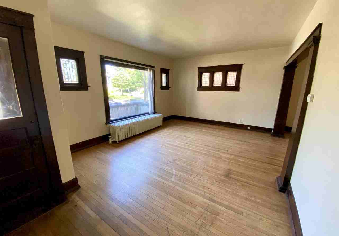 1809 E Kenwood Blvd #1809LOWER - Photo 2 of 13