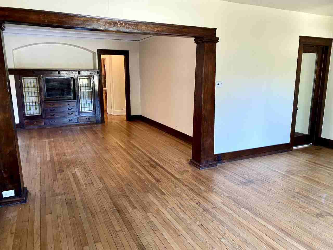 1809 E Kenwood Blvd #1809LOWER - Photo 4 of 13