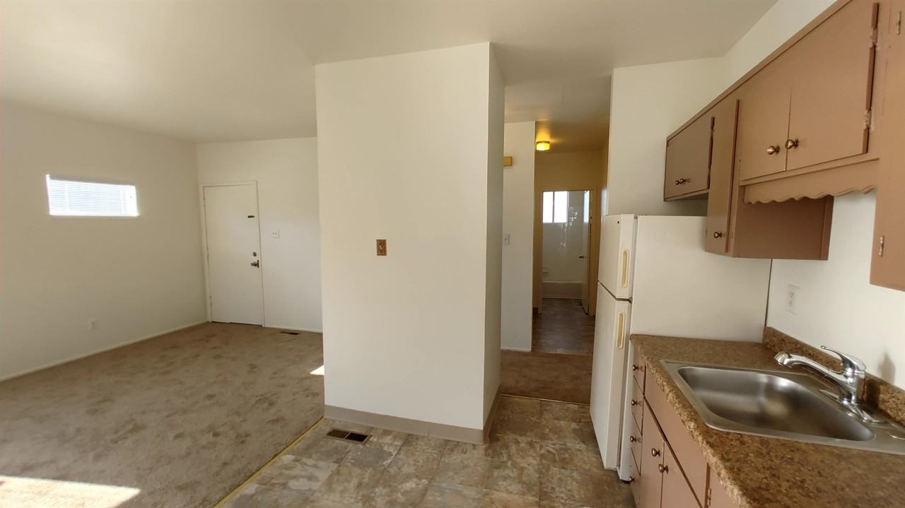 1012 Adeline St #1012 - Photo 3 of 10