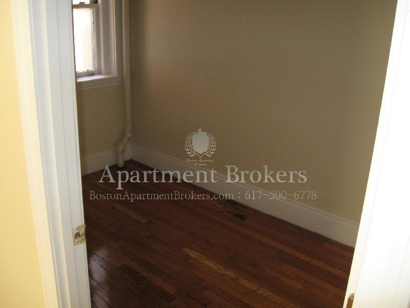 1200 Commonwealth Avenue #16 - Photo 3 of 8