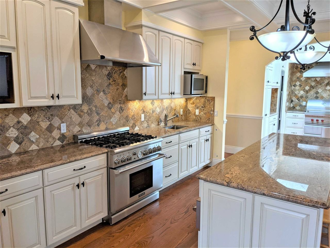 2912 21st Ave - Photo 3 of 18