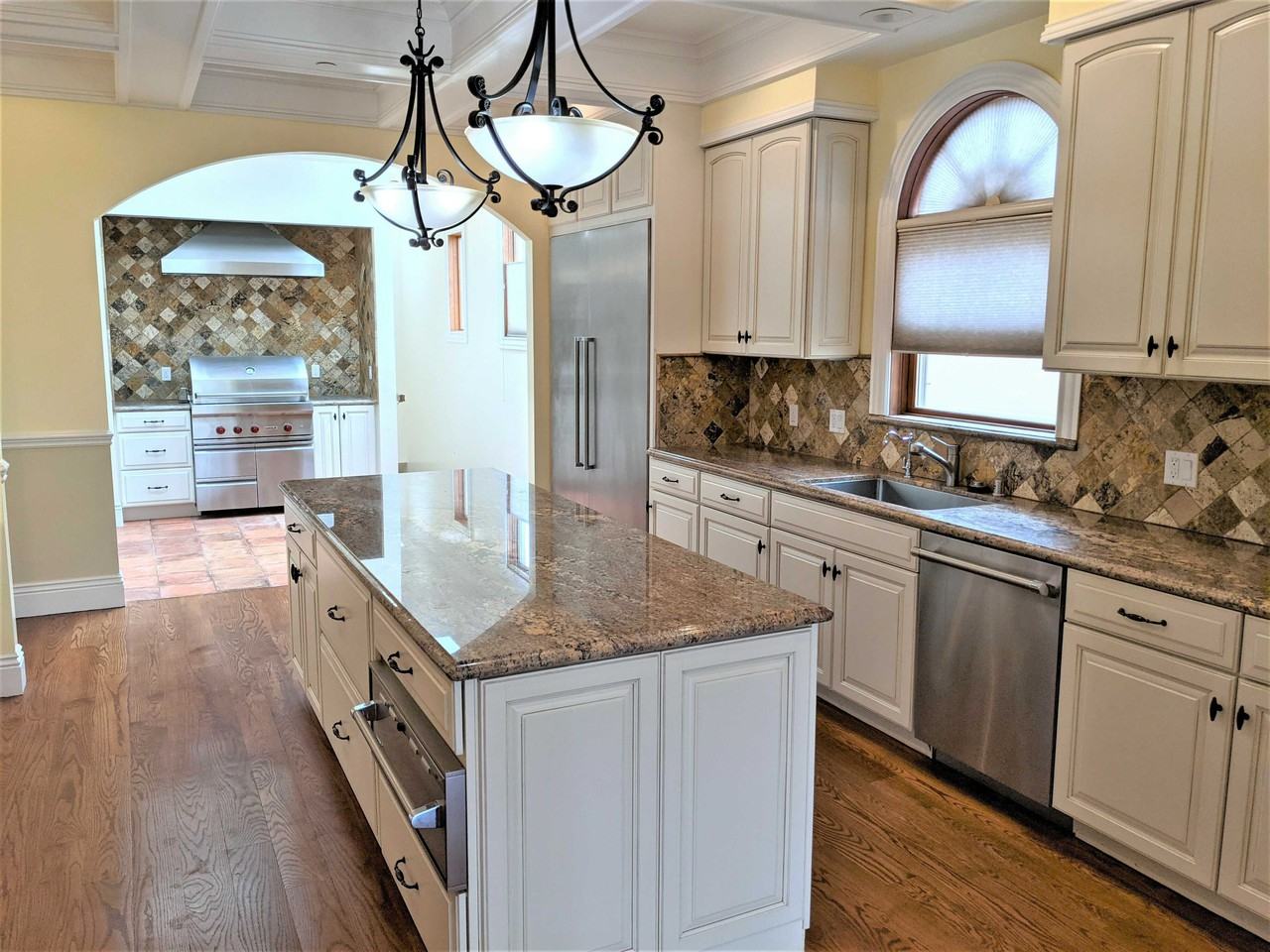 2912 21st Ave - Photo 4 of 18