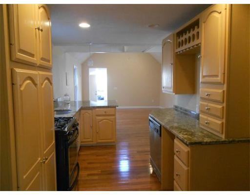 35 Arcadia St - Photo 3 of 8