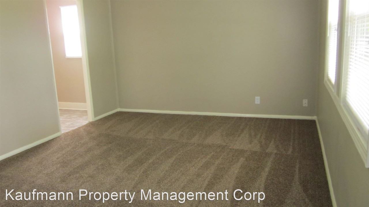 4915 Gaywood Dr - Photo 2 of 21