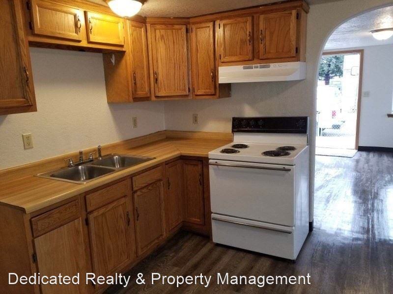 414 E A St - Photo 2 of 11