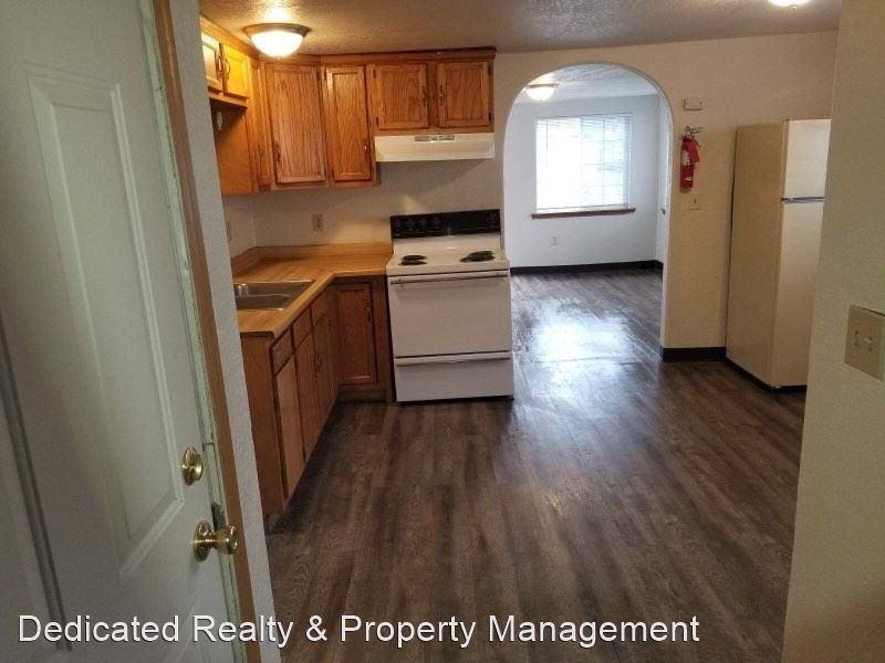 414 E A St - Photo 3 of 11