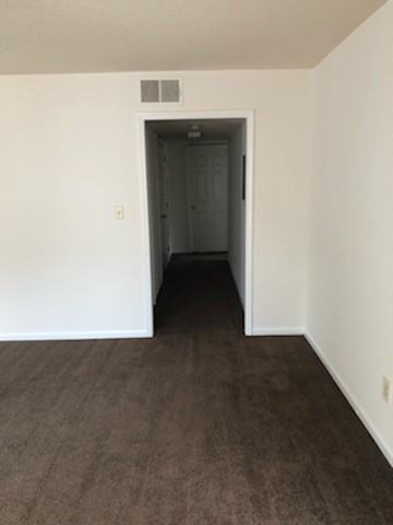 2114 10th St - Photo 2 of 9