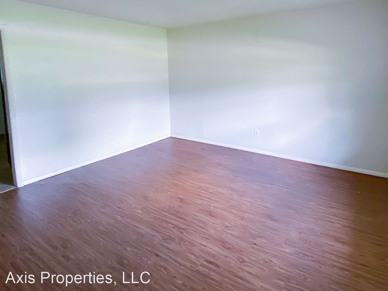 1908 E 51st Pl - Photo 3 of 12