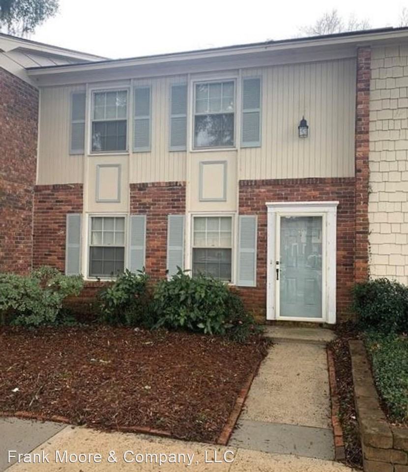 455 Mall Blvd #40