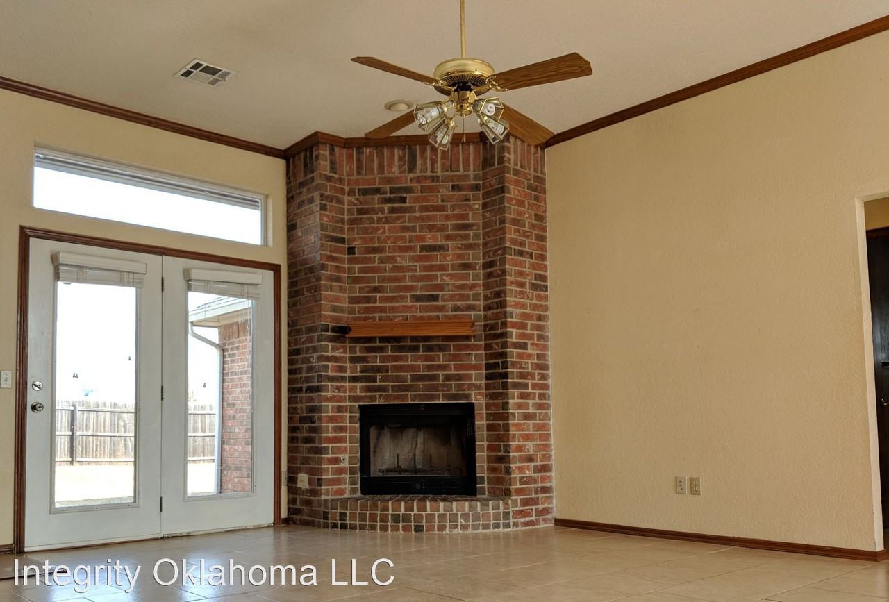 6805 Nw 131st St - Photo 2 of 15