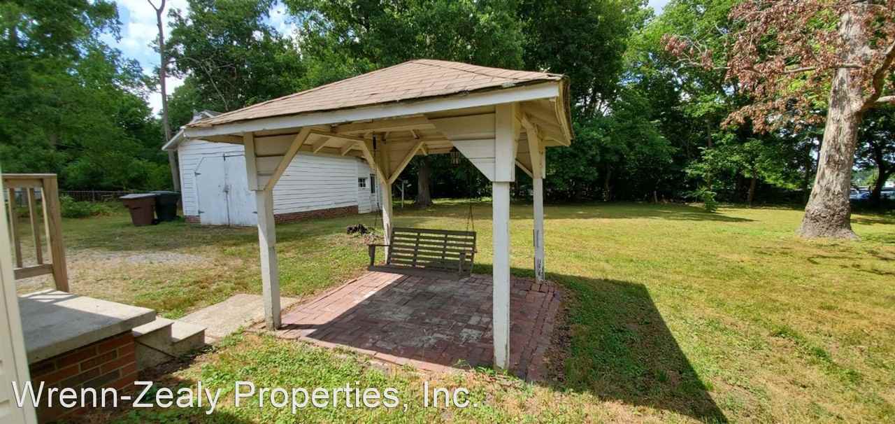 406 Kirkland St - Photo 2 of 8