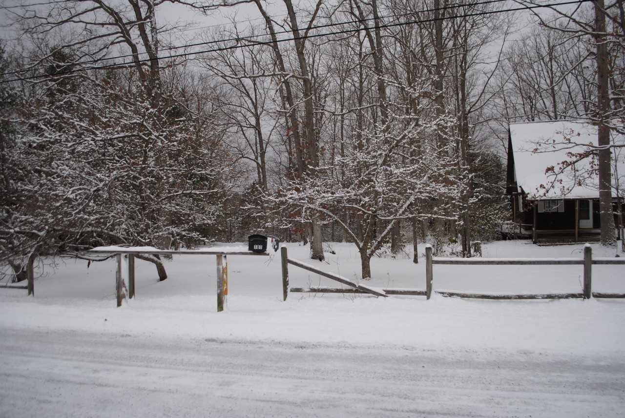 181 Skippers Point Rd - Photo 2 of 17