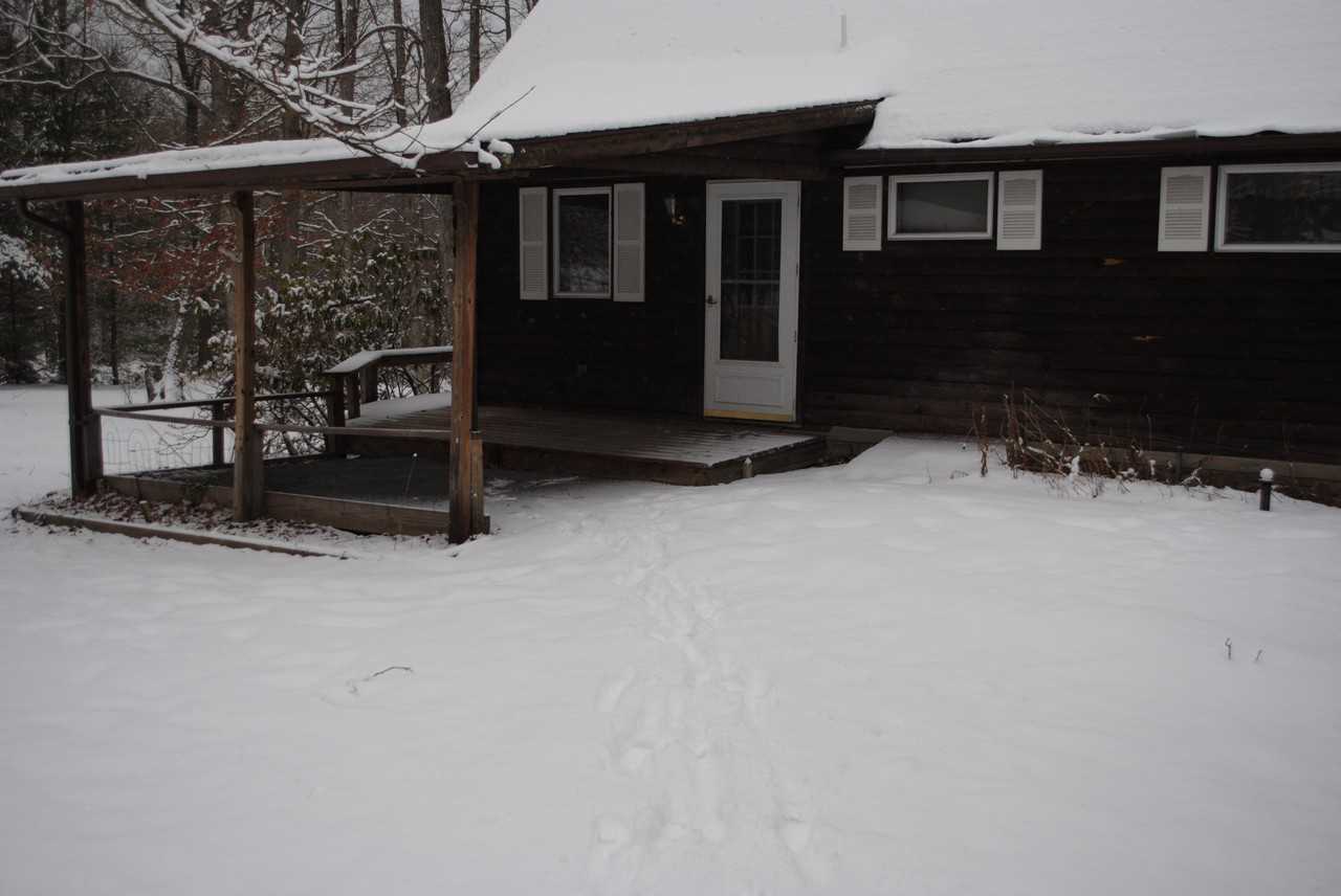 181 Skippers Point Rd - Photo 3 of 17