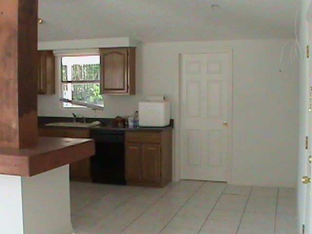 4143 Las Vegas Dr - Photo 3 of 23